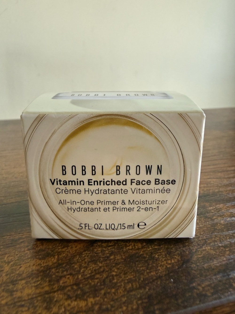 Bobbi Brown Vitamin Enriched Face Base